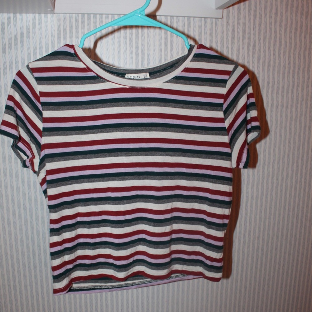Cropped short sleeve shirt